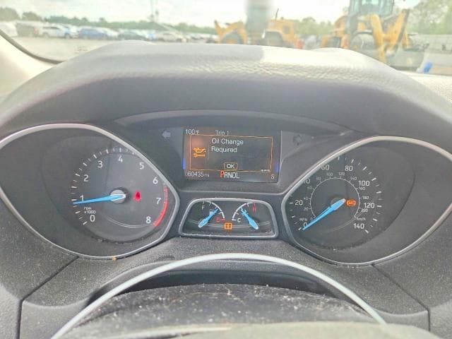 2017 FORD FOCUS SE 9