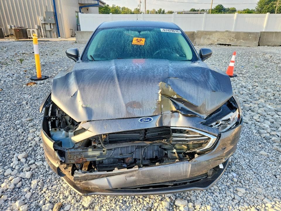 2017 FORD FUSION SE 5