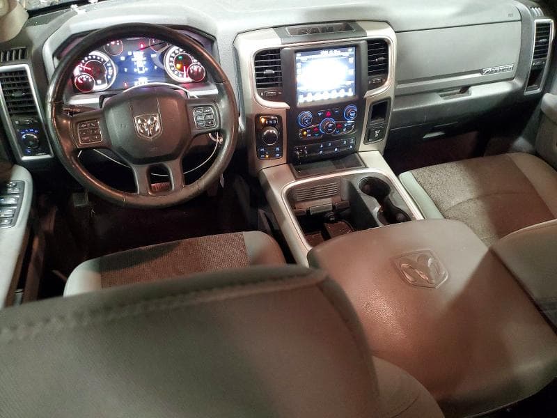 2017 RAM 1500 SLT 8