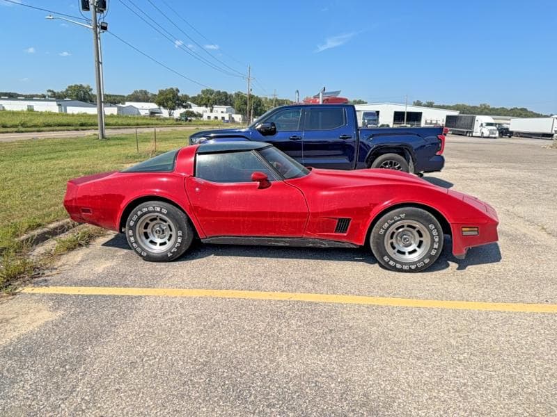 1981 CHEVROLET CORVETTE 13