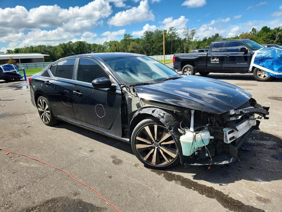 2019 NISSAN ALTIMA SR 4