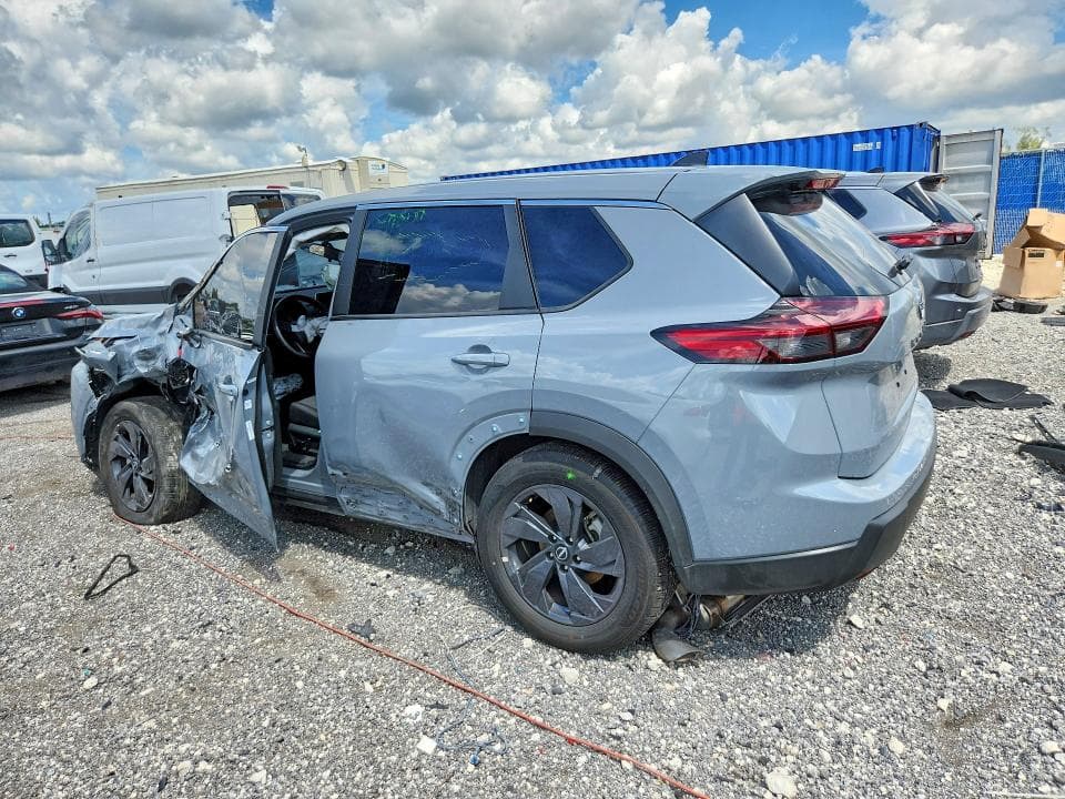 2026 NISSAN ROGUE SV 2