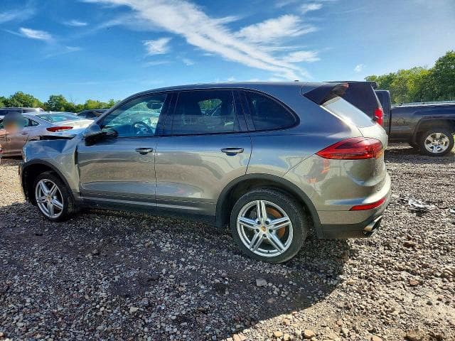 2017 PORSCHE CAYENNE 2