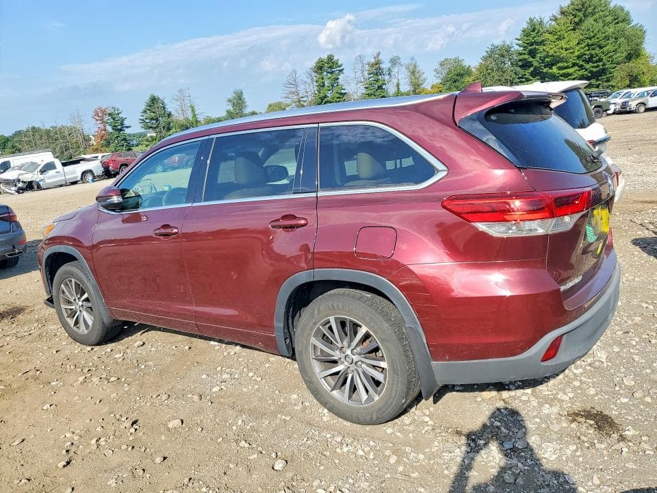 2017 TOYOTA HIGHLANDER XLE 2