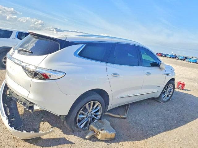 2023 BUICK ENCLAVE AVENIR 3
