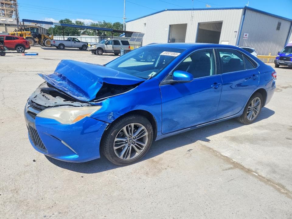 2017 TOYOTA CAMRY SE - 1