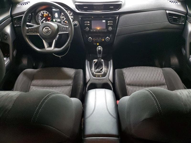 2017 NISSAN ROGUE SV 8