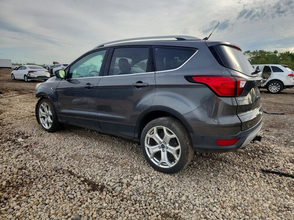 2019 FORD ESCAPE TITANIUM 2
