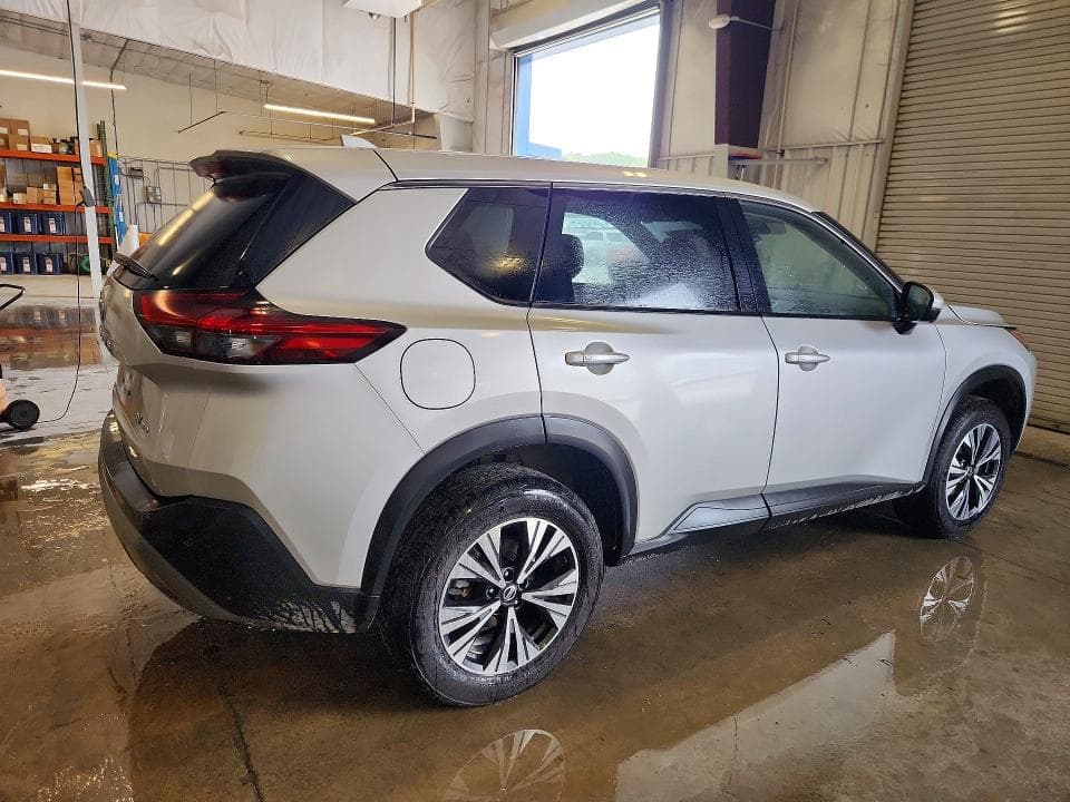 2021 NISSAN ROGUE SV 3