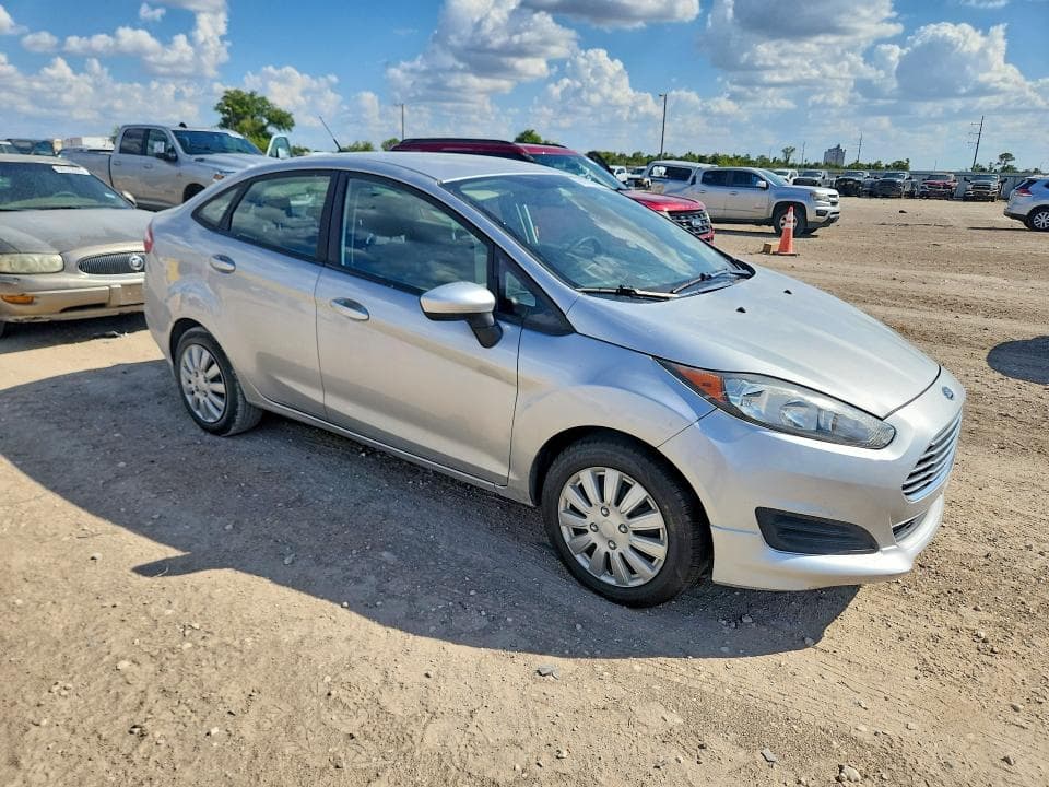 2018 FORD FIESTA S 4