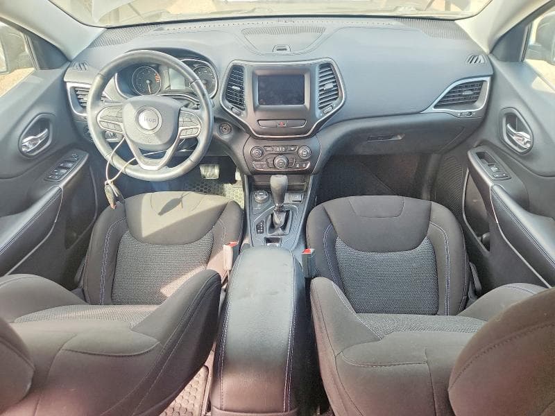 2019 JEEP CHEROKEE LATITUDE 8