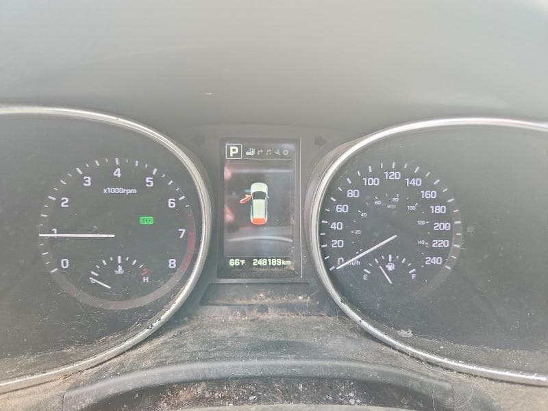 2017 HYUNDAI SANTA FE SPORT 2.0T 9