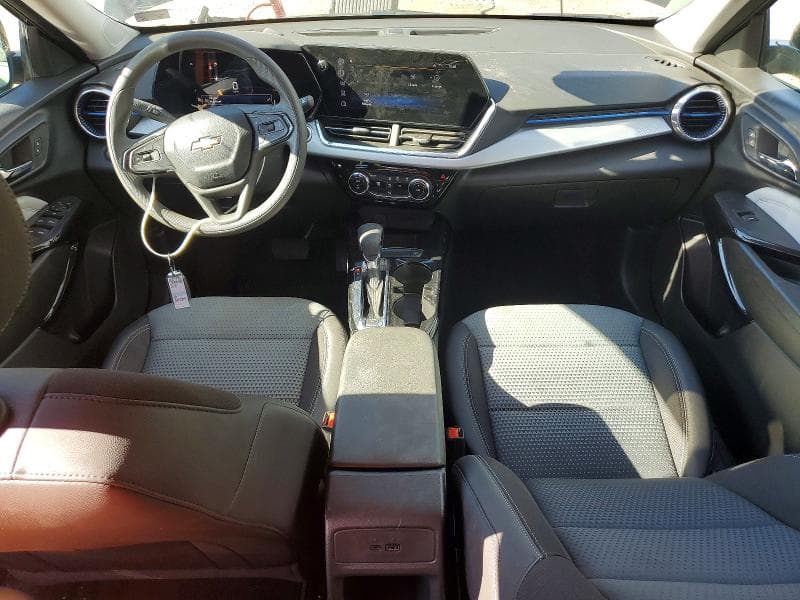 2026 CHEVROLET TRAX 1LT 8