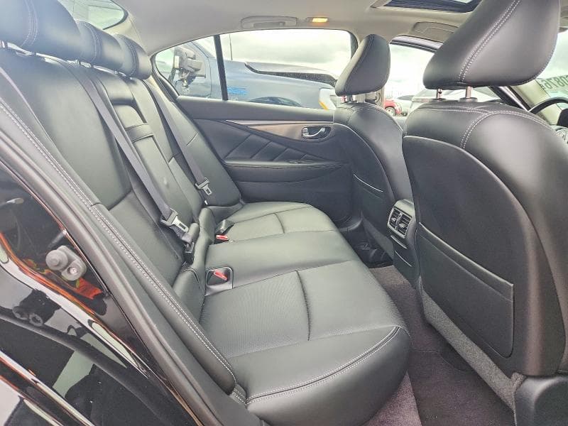 2017 INFINITI Q50 2.0T 10