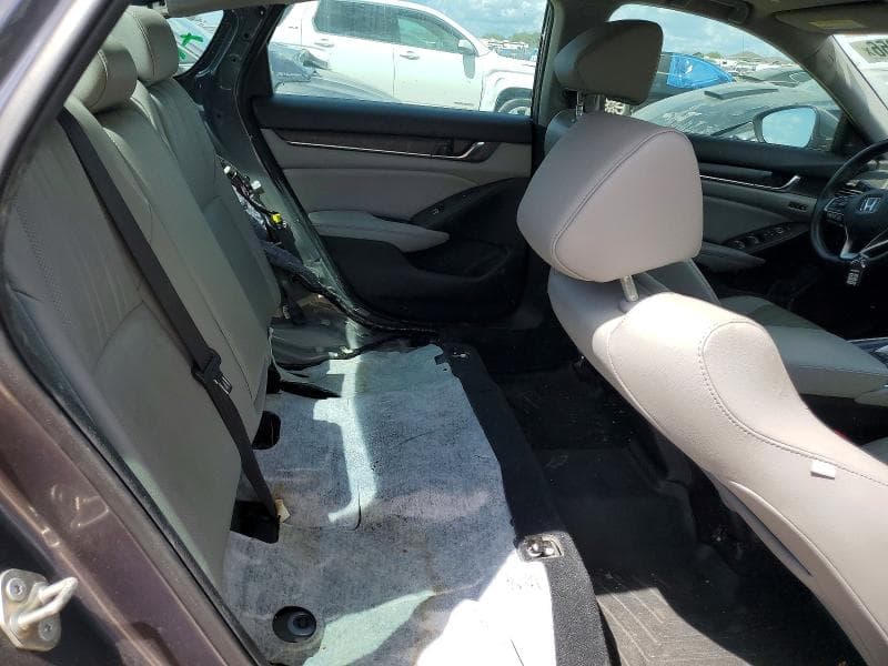 2019 HONDA ACCORD TOURING 10