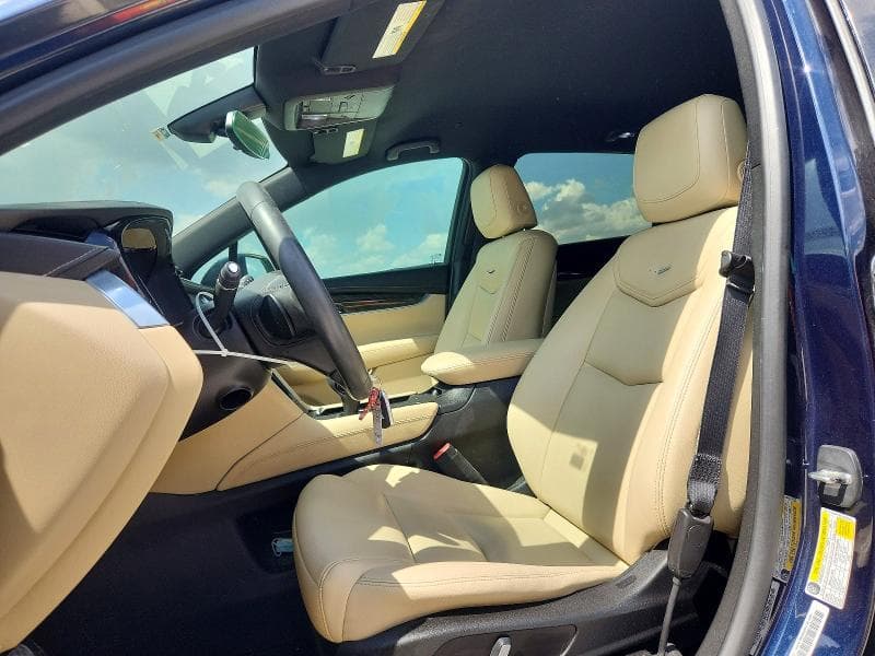 2017 CADILLAC XT5 7