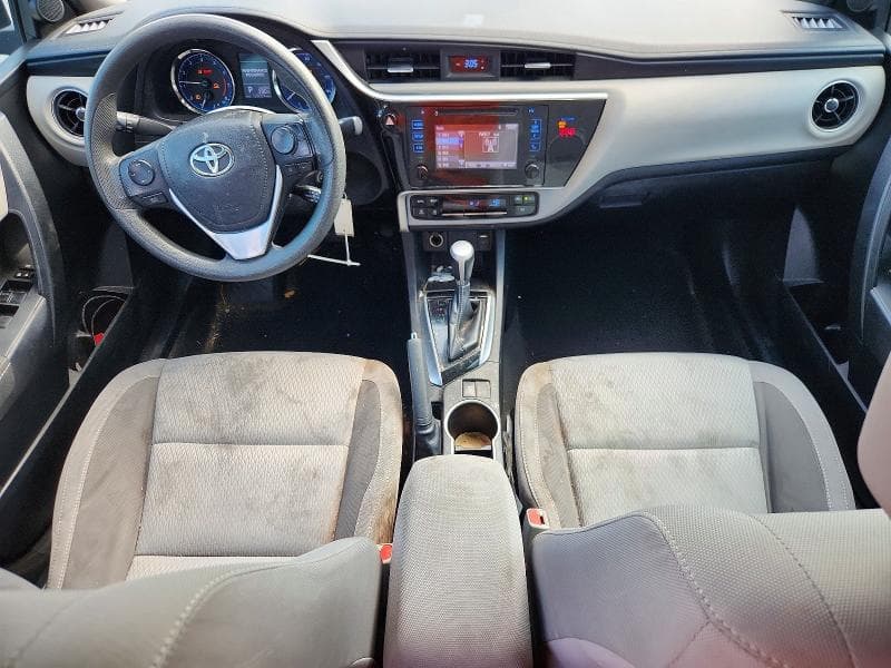 2019 TOYOTA COROLLA LE 8