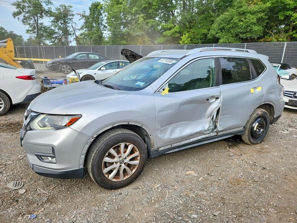 2017 NISSAN ROGUE SV