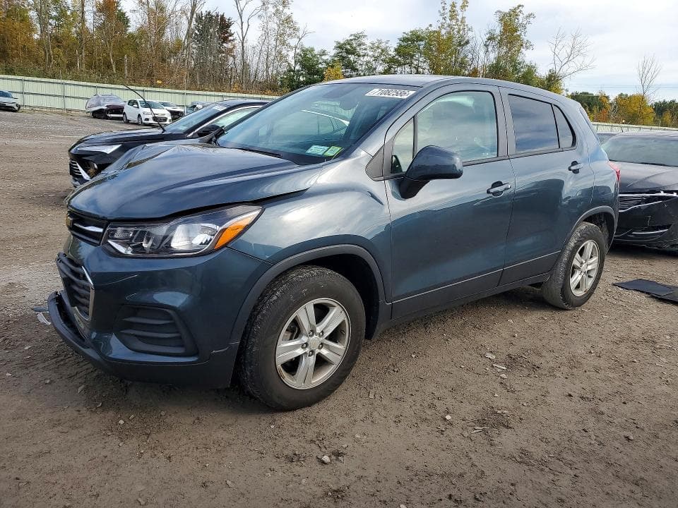 2022 CHEVROLET TRAX LS - 1