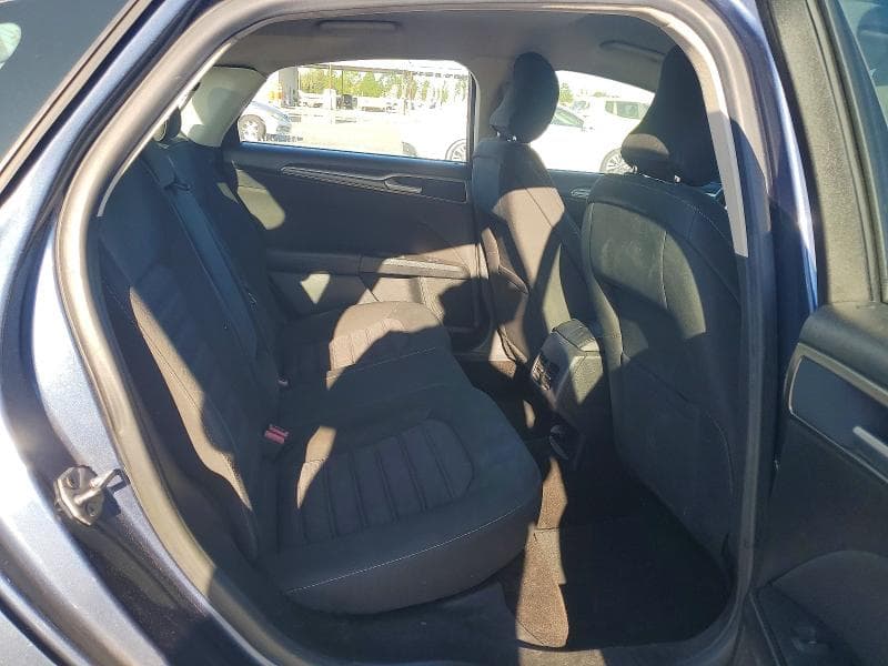 2018 FORD FUSION SE 10