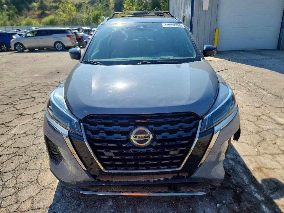 2021 NISSAN KICKS SR 5