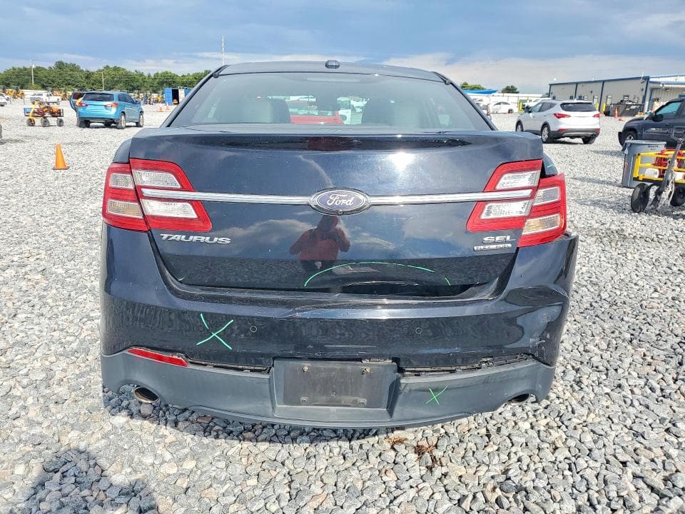 2017 FORD TAURUS SEL 6