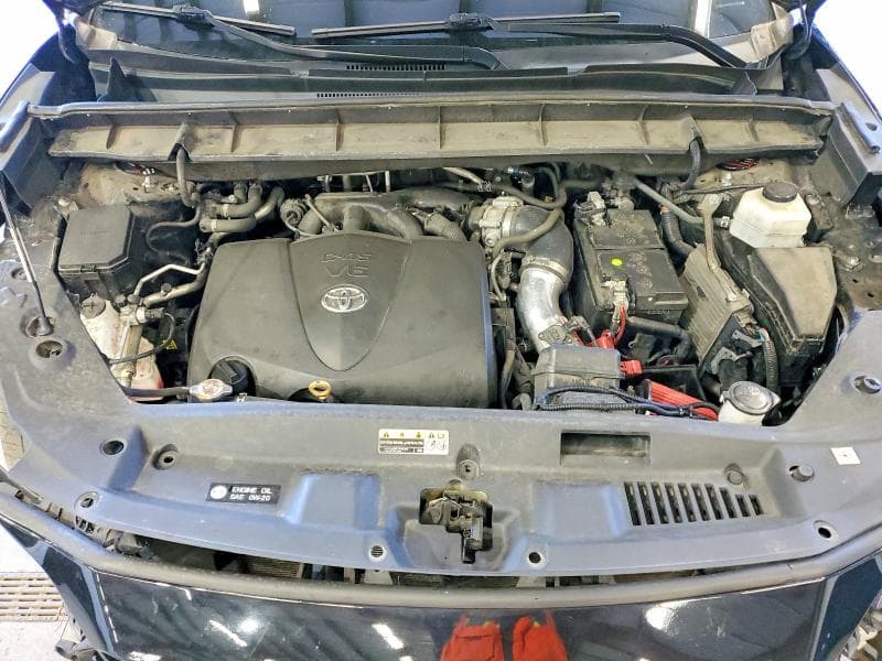 2021 TOYOTA HIGHLANDER XSE 12