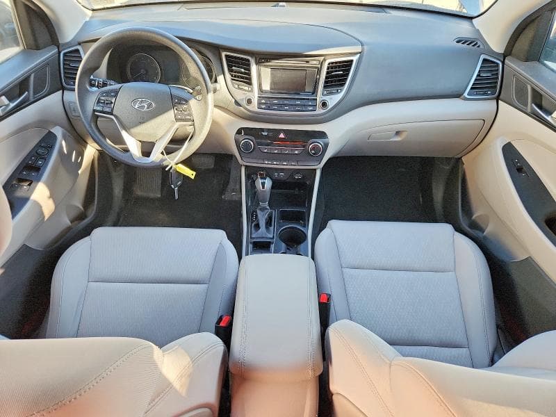 2017 HYUNDAI TUCSON SE 8