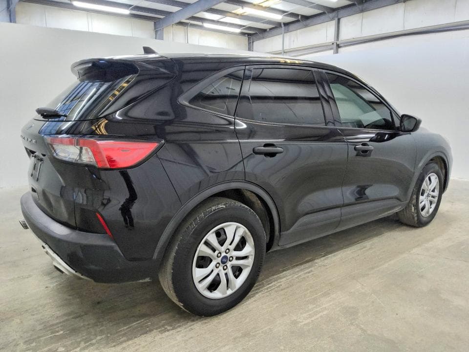 2022 FORD ESCAPE S 3