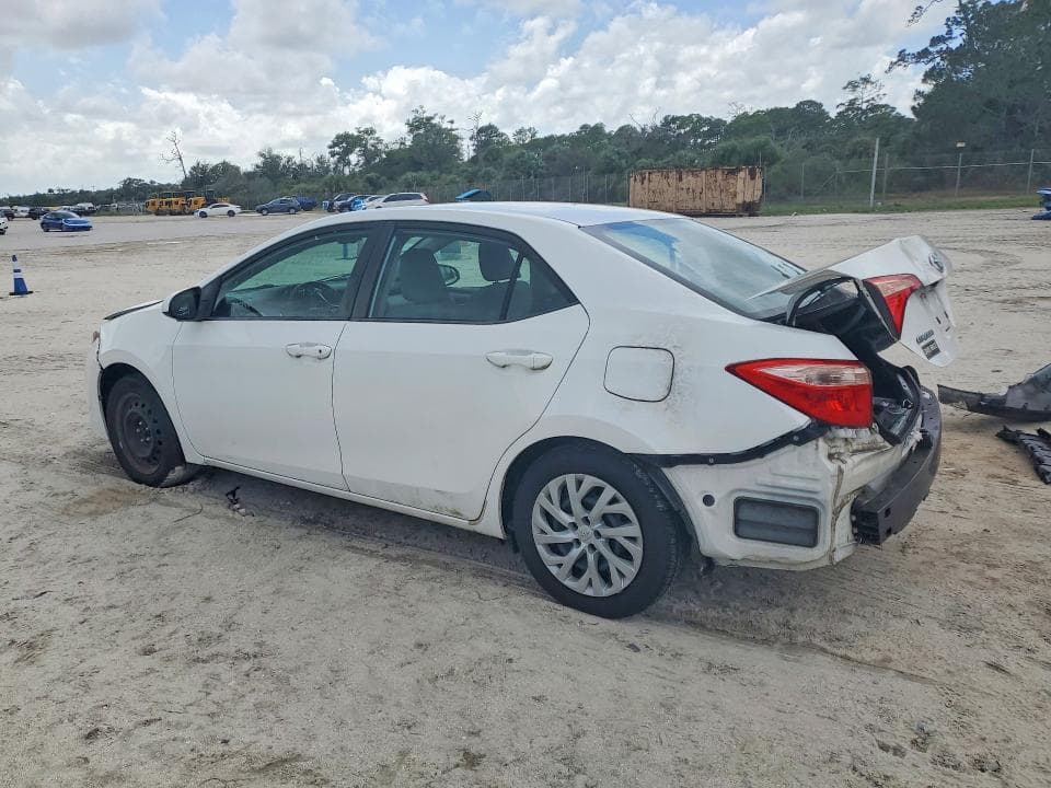 2017 TOYOTA COROLLA LE 2