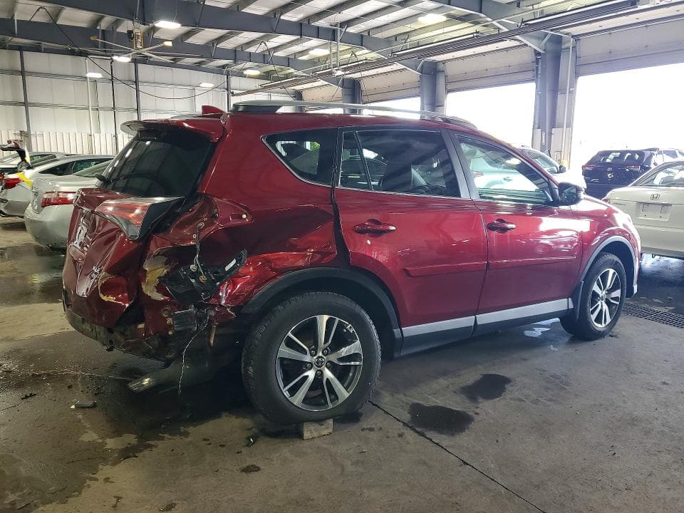 2018 TOYOTA RAV4 XLE 3