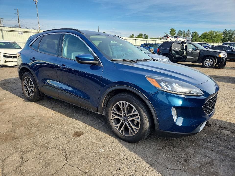 2020 FORD ESCAPE SEL 4