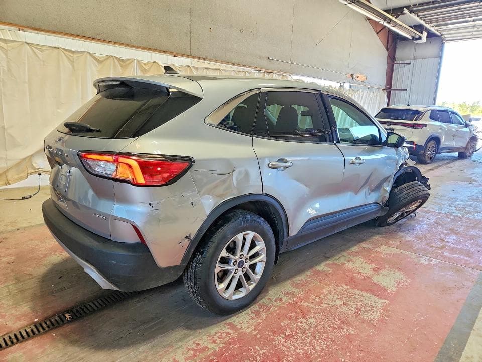 2022 FORD ESCAPE SE 3