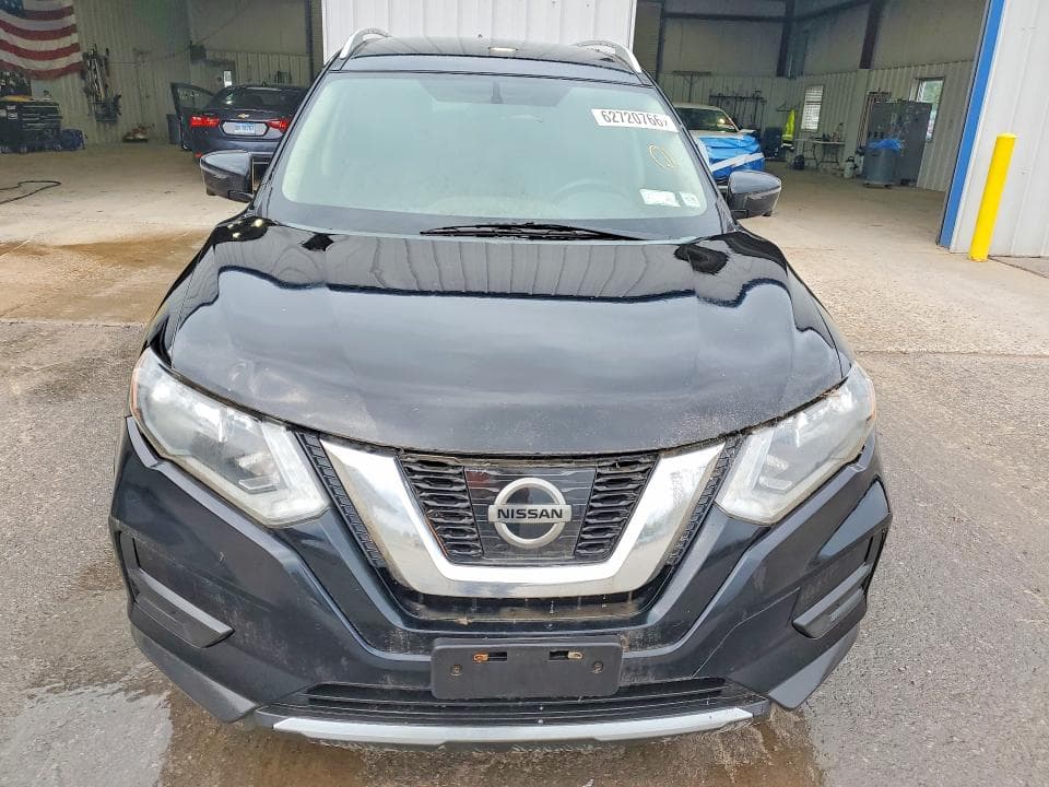 2017 NISSAN ROGUE SV 5