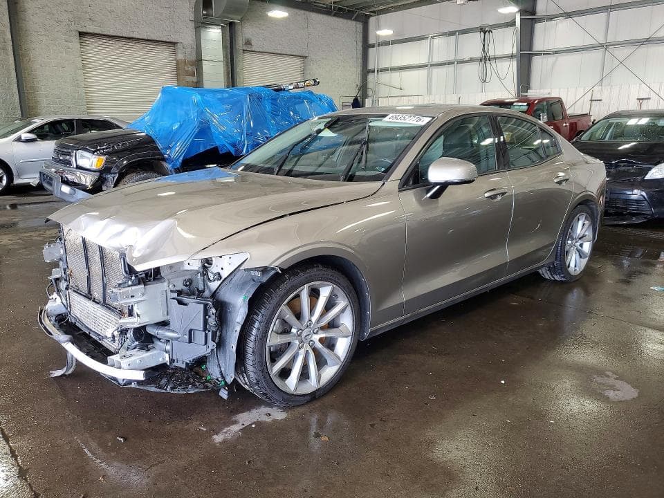 2020 VOLVO S60 T6 MOMENTUM