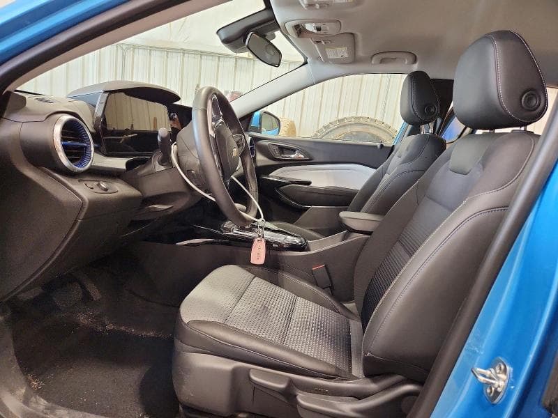 2025 CHEVROLET TRAX 1LT 7