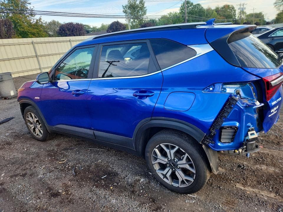 2023 KIA SELTOS EX 2