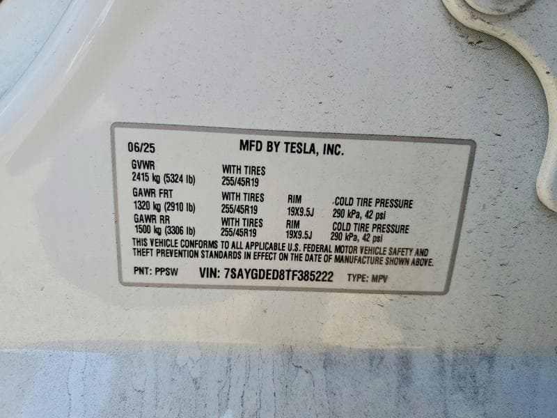2026 TESLA MODEL Y 12