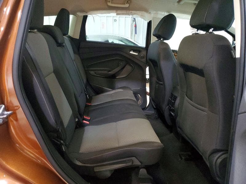 2017 FORD ESCAPE SE 11
