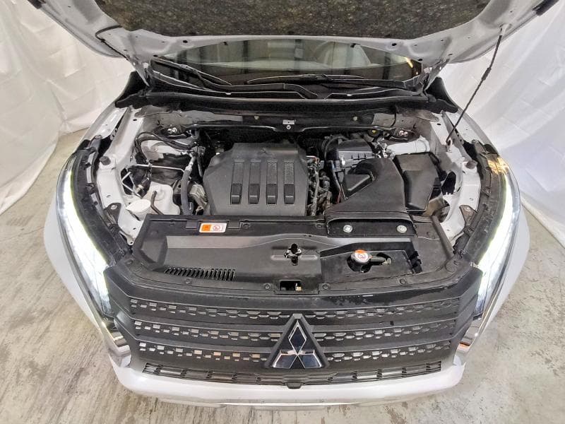 2025 MITSUBISHI ECLIPSE CROSS SE 11