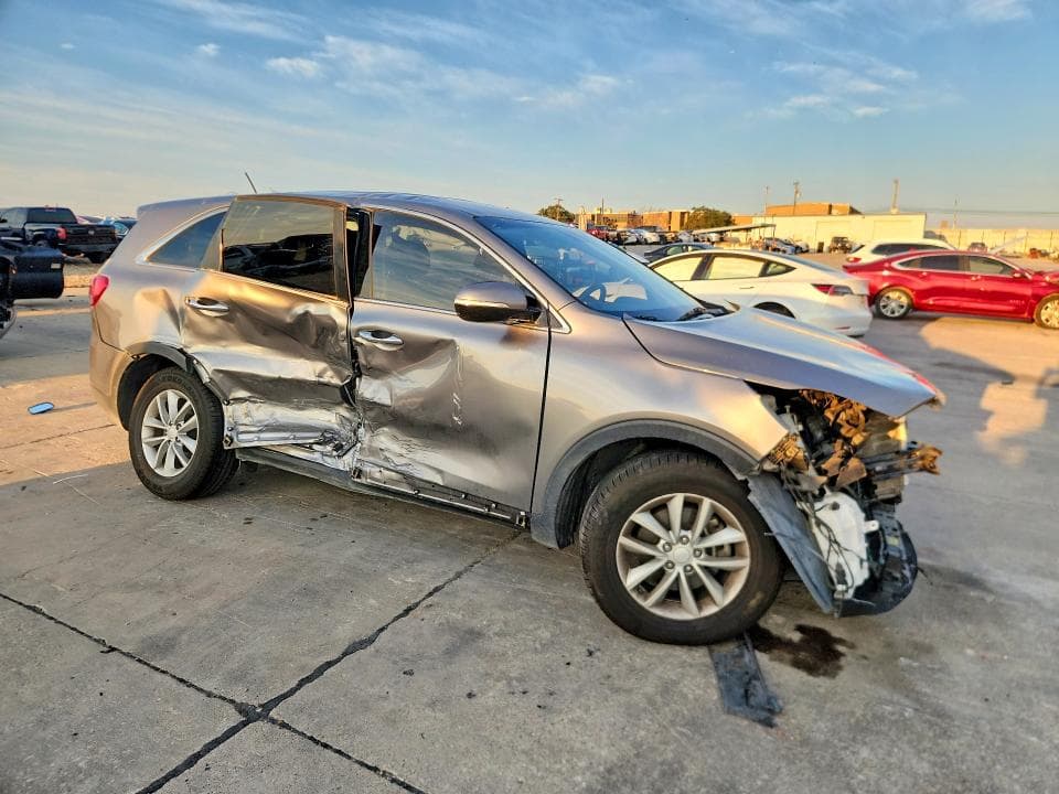 2018 KIA SORENTO L 4