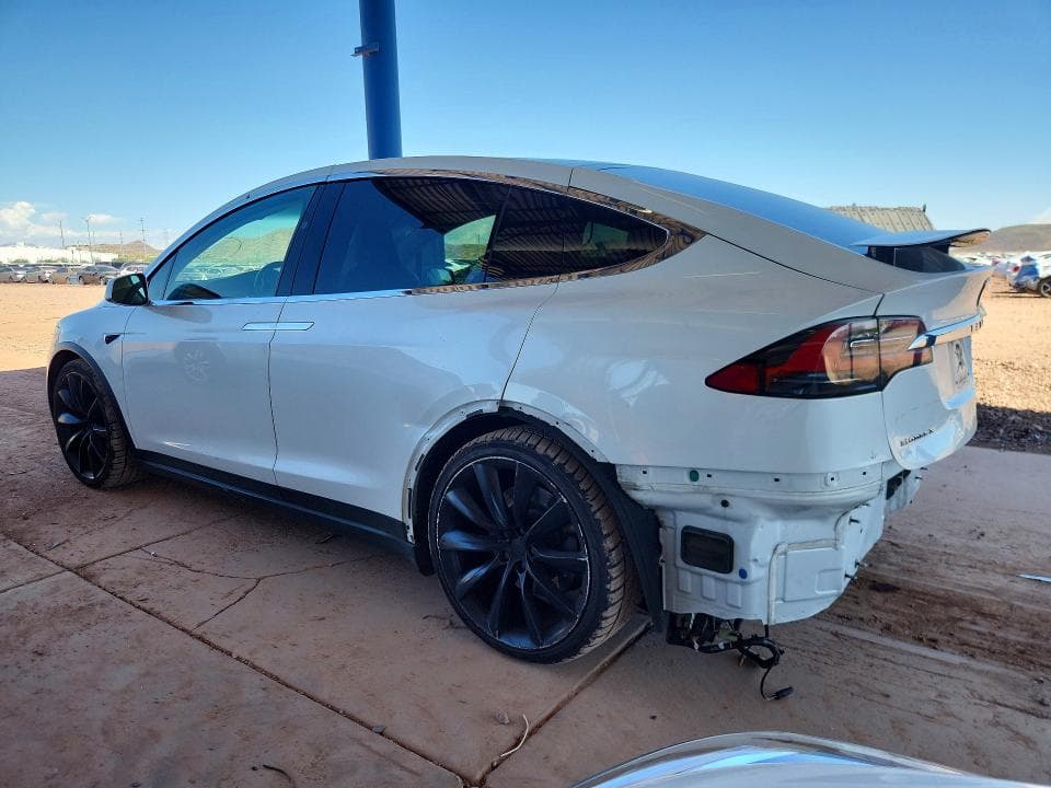 2018 TESLA MODEL X 2