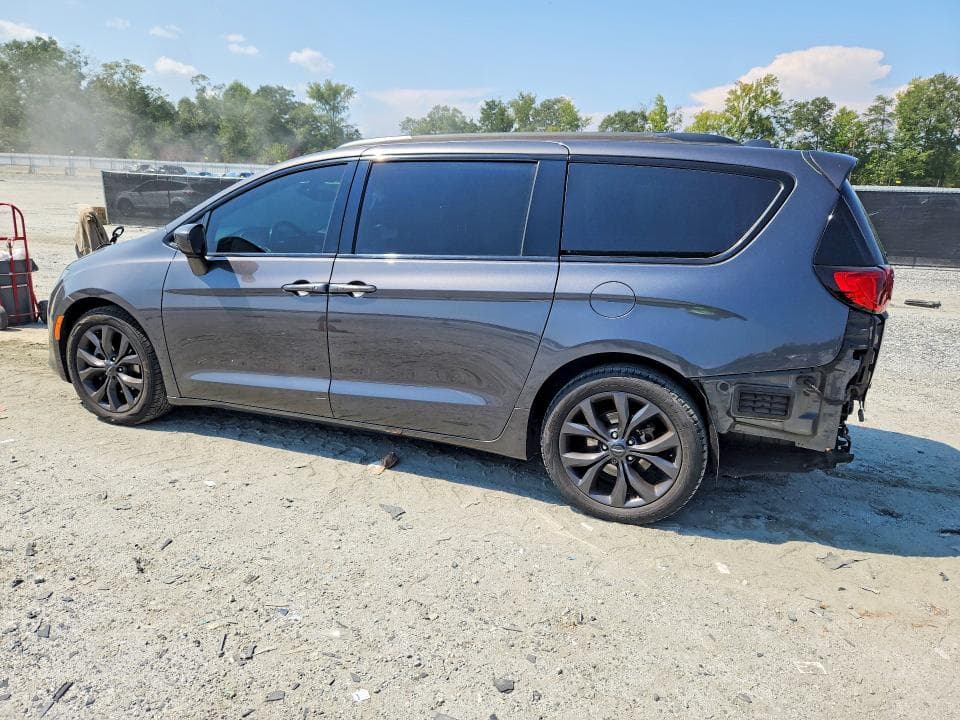 2018 CHRYSLER PACIFICA TOURING L 2