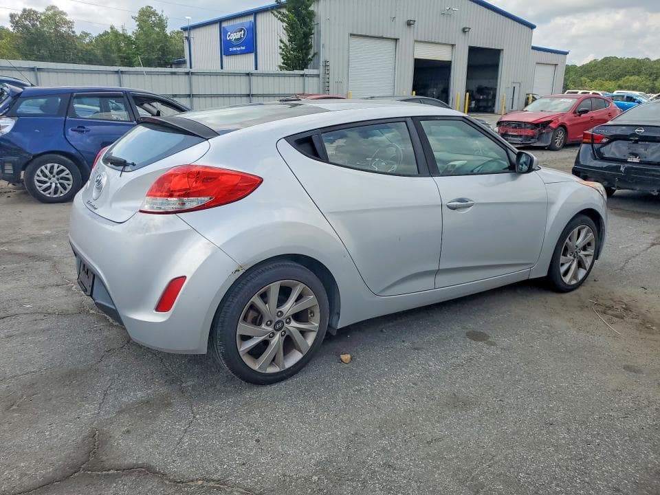 2017 HYUNDAI VELOSTER BASE 3