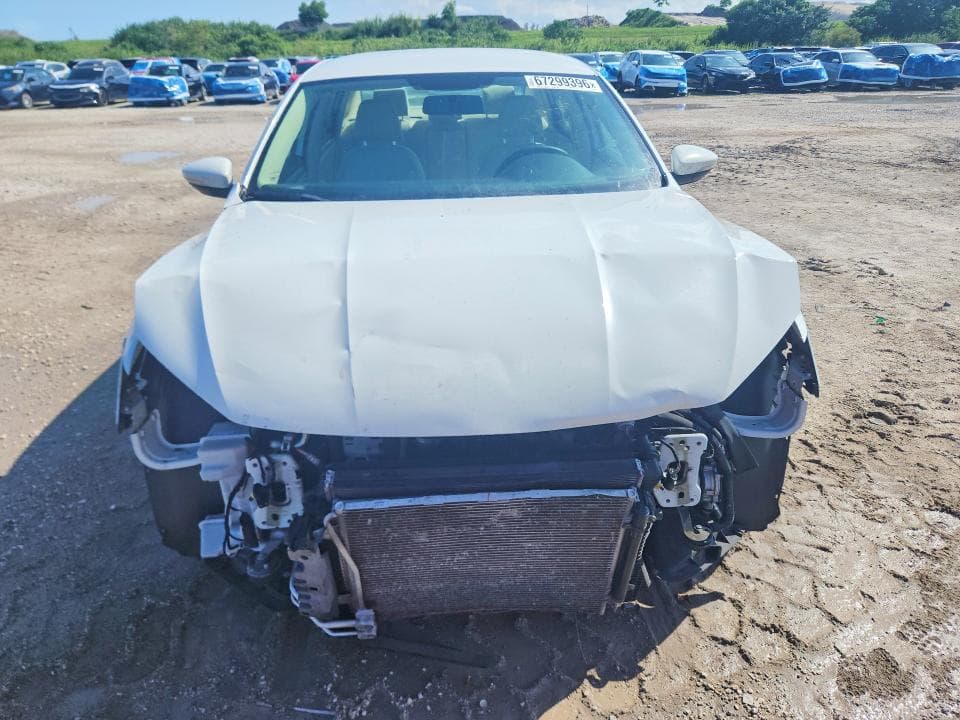 2017 VOLKSWAGEN PASSAT S 5