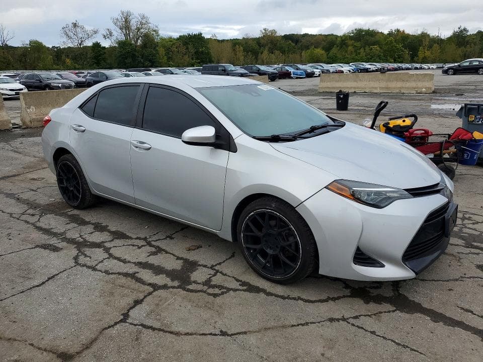 2019 TOYOTA COROLLA LE 4