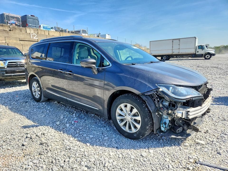 2018 CHRYSLER PACIFICA TOURING L PLUS 4