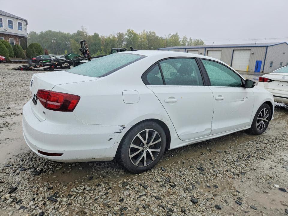 2017 VOLKSWAGEN JETTA SE 3