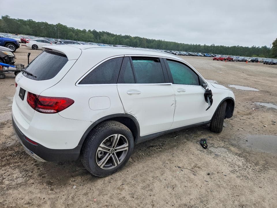 2021 MERCEDES-BENZ GLC 300 3