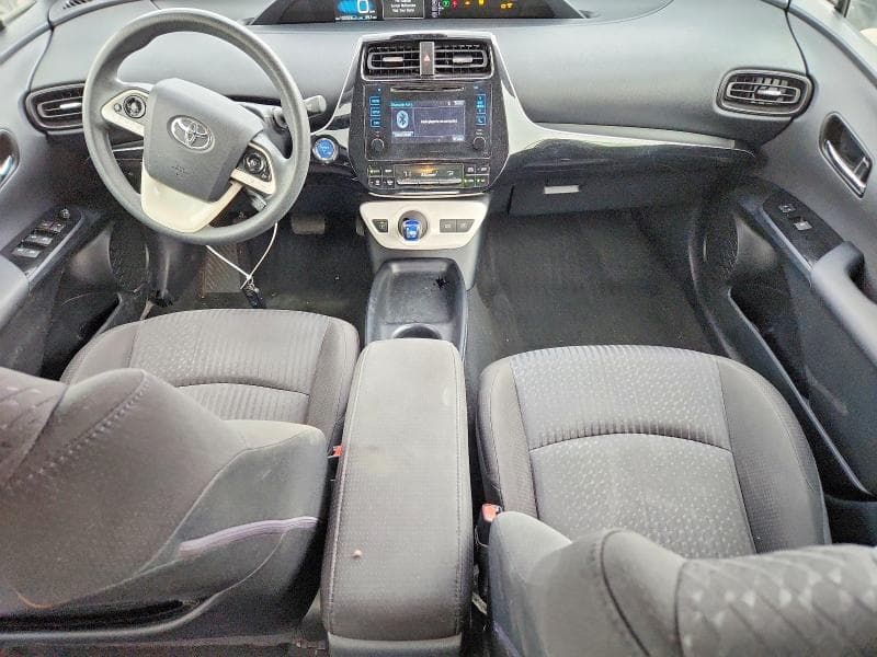 2017 TOYOTA PRIUS TWO 8